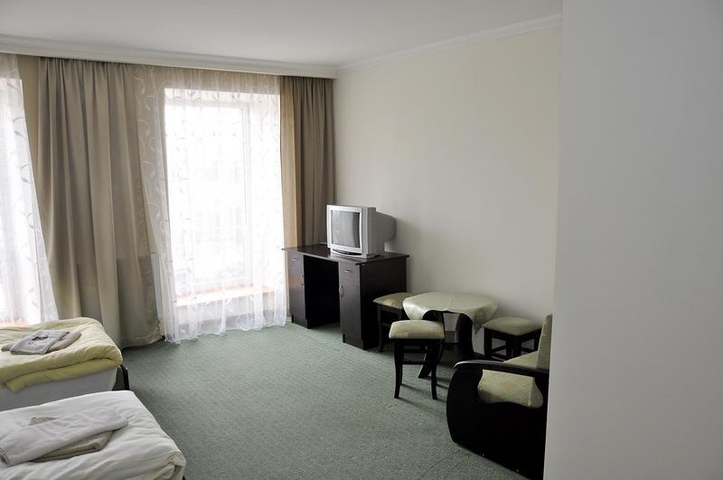 Stary Dwor Bed & Breakfast Zywiec Bagian luar foto