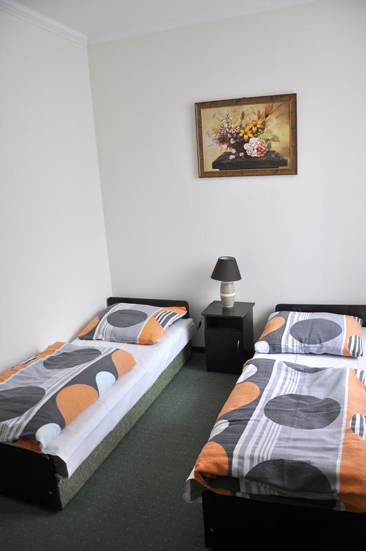 Stary Dwor Bed & Breakfast Zywiec Bagian luar foto