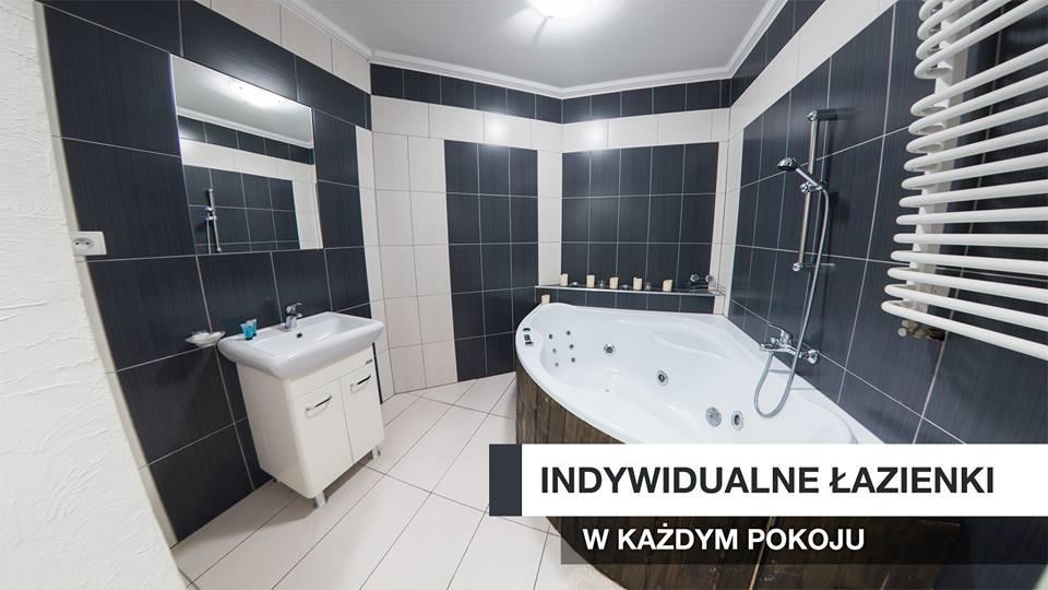 Stary Dwor Bed & Breakfast Zywiec Bagian luar foto